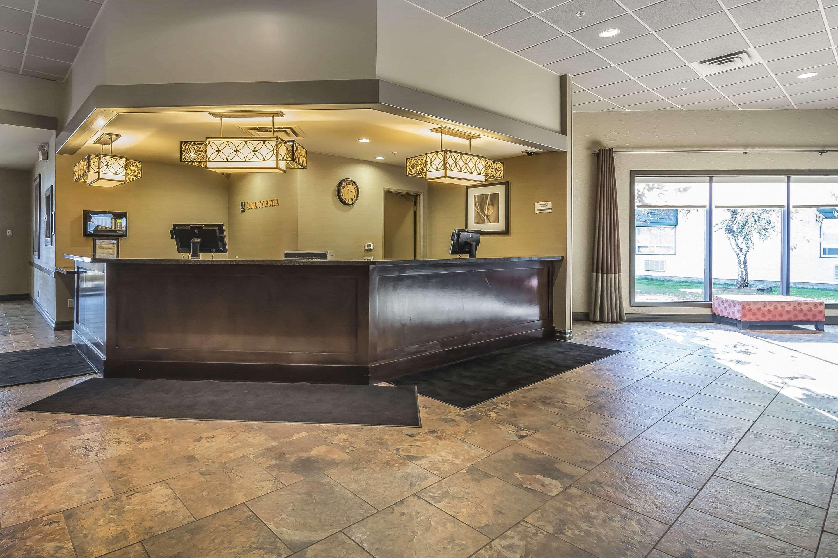 Quality Hotel & Conference Centre Fort Mcmurray Exterior photo