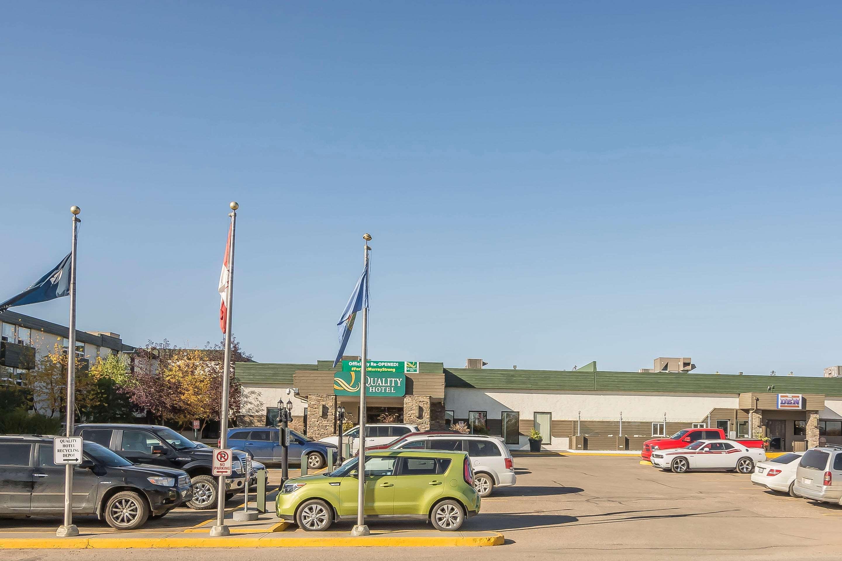 Quality Hotel & Conference Centre Fort Mcmurray Exterior photo