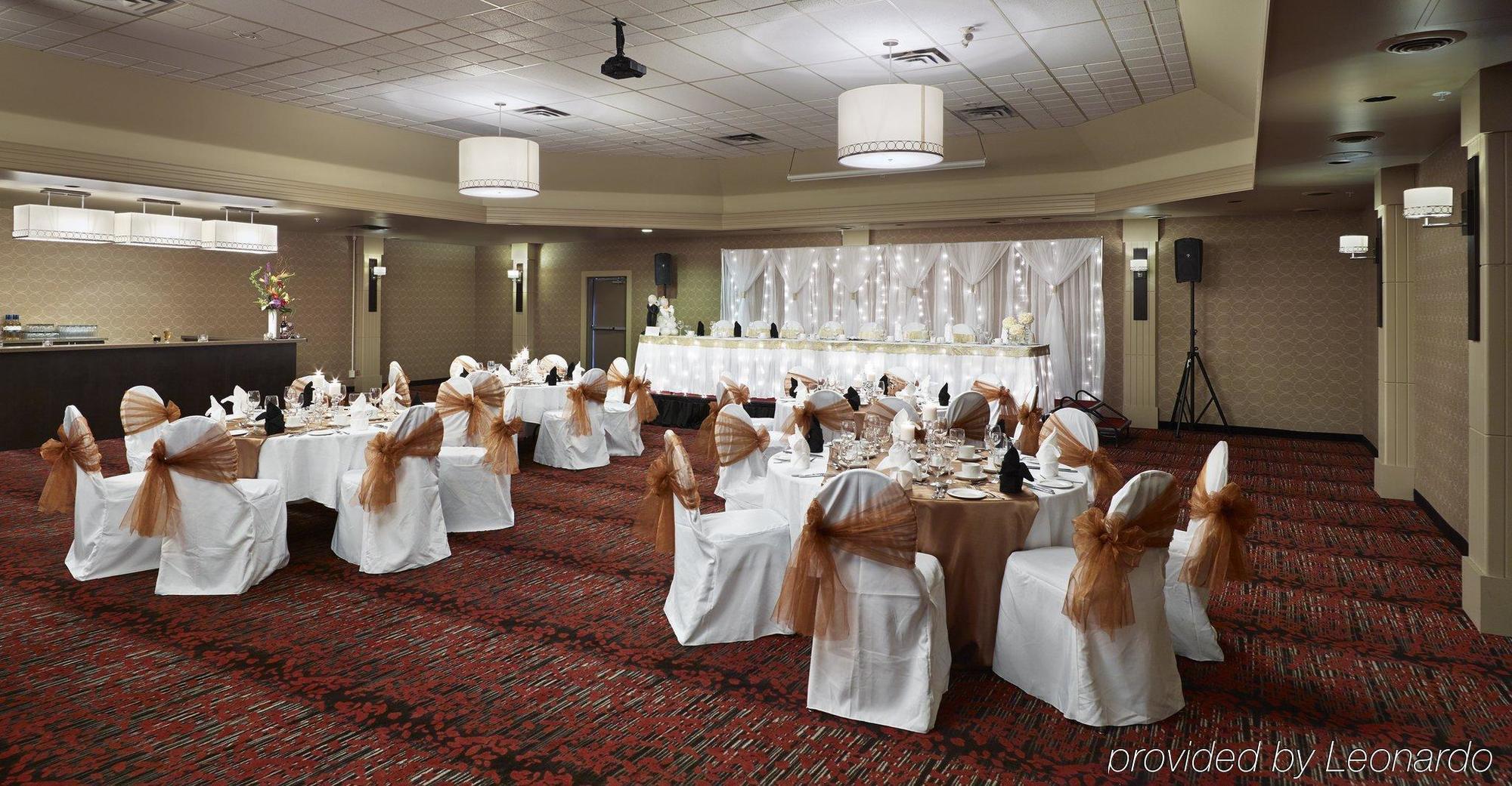Quality Hotel & Conference Centre Fort Mcmurray Exterior photo