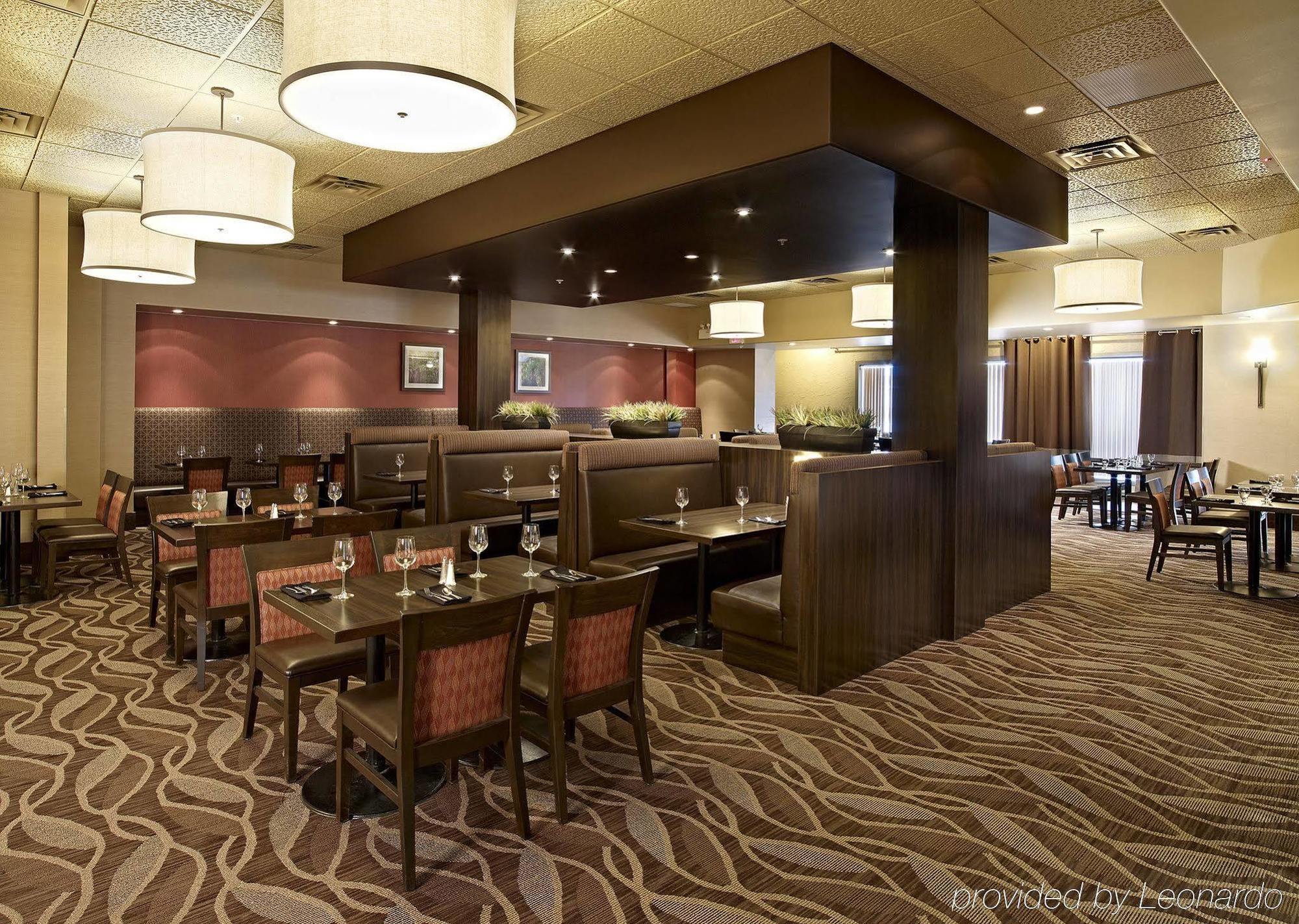 Quality Hotel & Conference Centre Fort Mcmurray Exterior photo