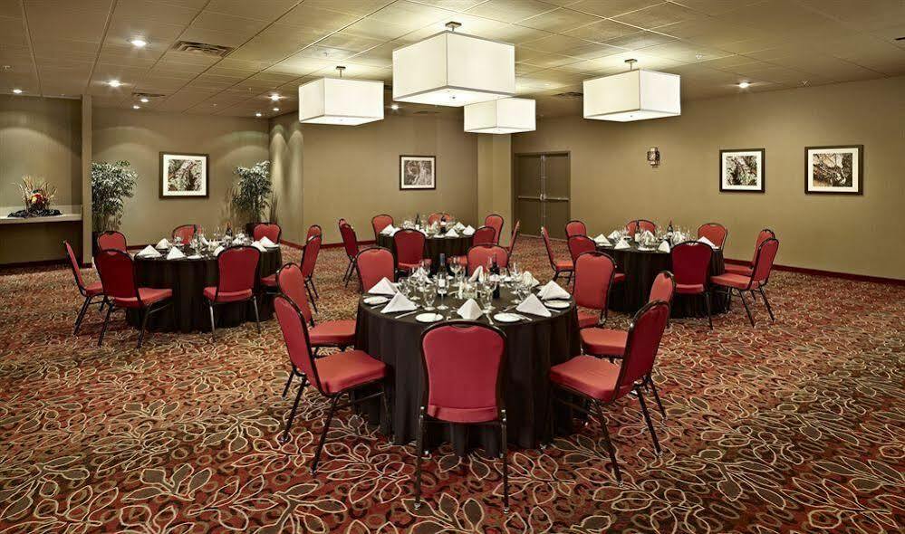 Quality Hotel & Conference Centre Fort Mcmurray Exterior photo